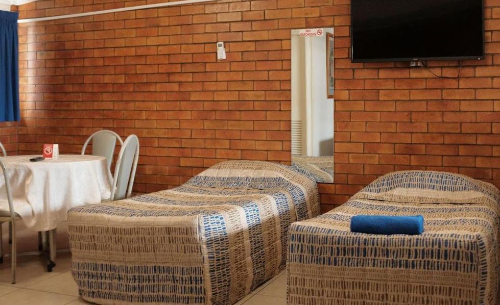 Motel Myall Dalby Exterior photo